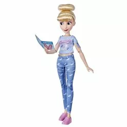 HASBRO Poupée Princesse Disney Cendrillon Avec Tenue Et Accessoires
